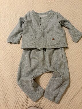 GAP Baby Heather Gray Two-Piece Knit Set